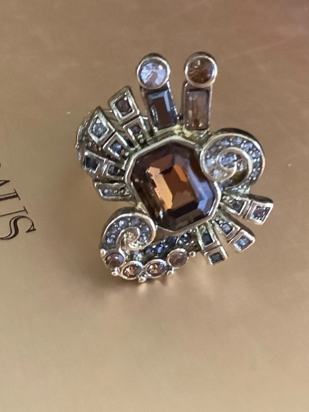HEIDI DAUS French Ribbon Crystal Art Deco Bow Ring & Earrings Smoked Topaz SZ 9